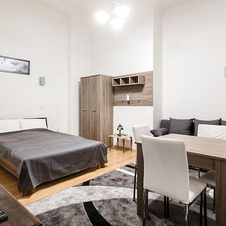 W2 Synagogue Apartment Budapest Luaran gambar