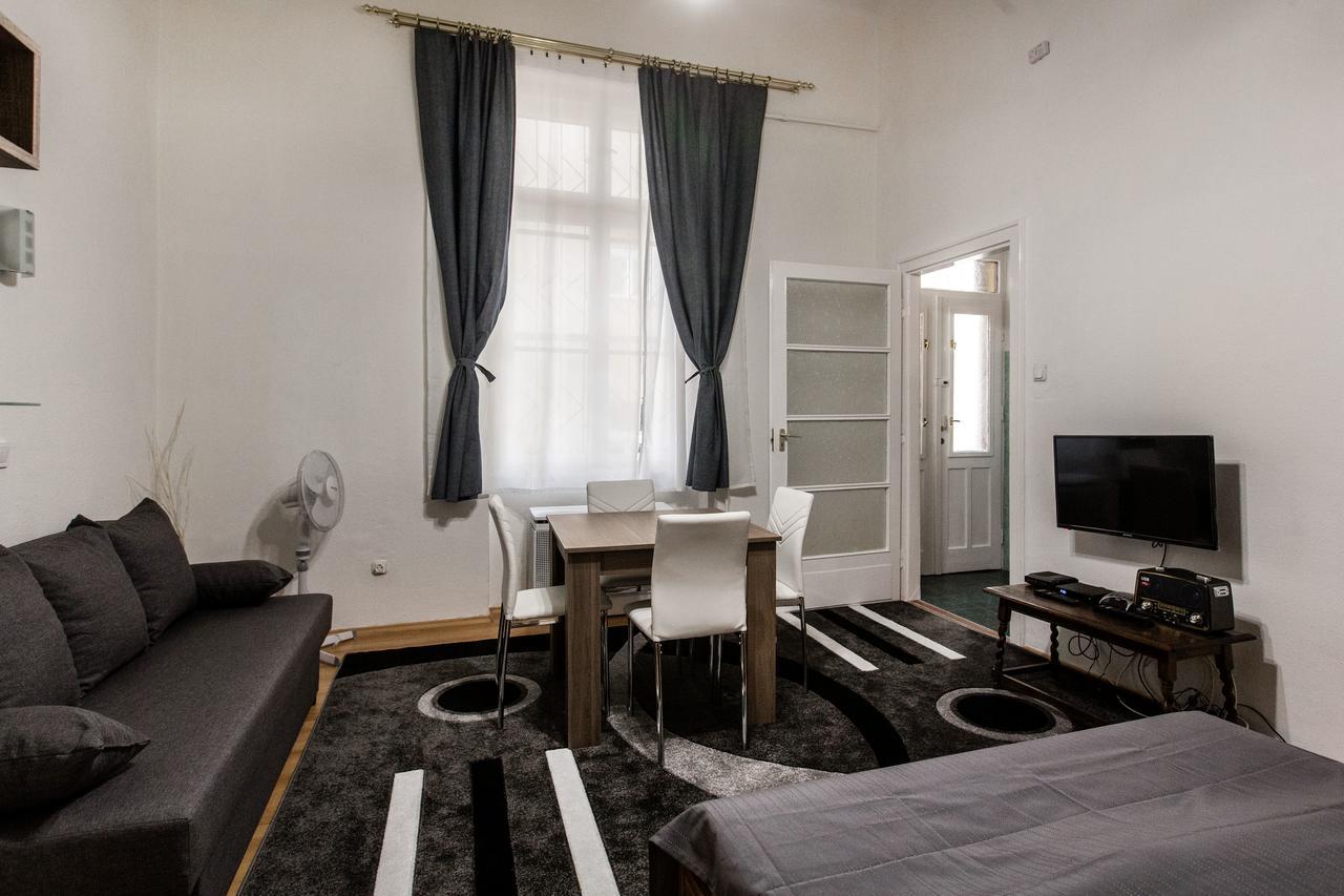W2 Synagogue Apartment Budapest Luaran gambar