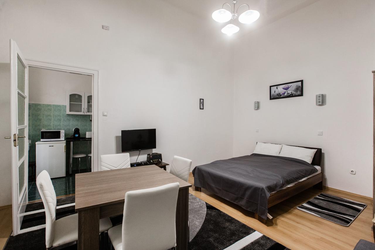 W2 Synagogue Apartment Budapest Luaran gambar